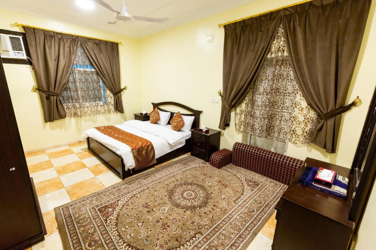 Al Eairy Furnished Apartments - Al Bahah 3 Exterior photo