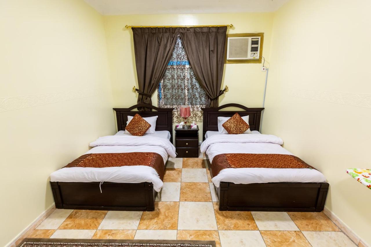 Al Eairy Furnished Apartments - Al Bahah 3 Exterior photo
